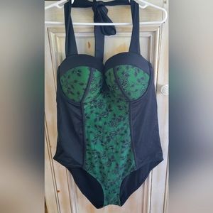 Hot topic swimsuit one piece size 2